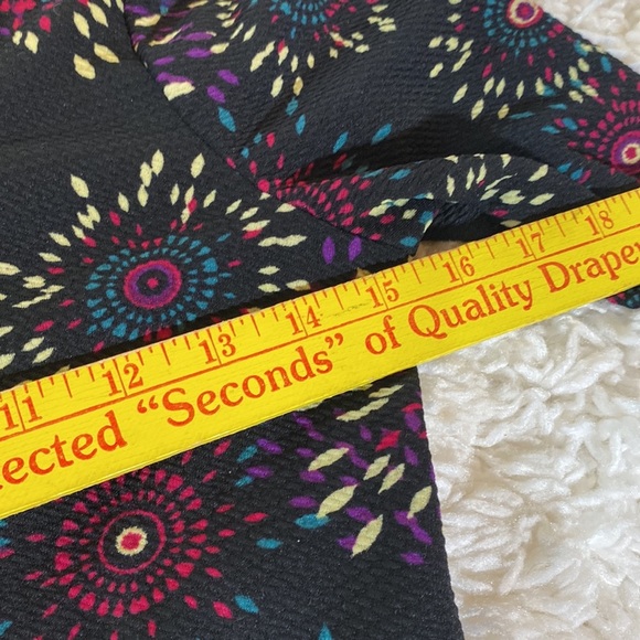 LULAROE  WOMEN’S NICOLE BLACK STARBURST PRINT A LINE MINI DRESS Size Sma… - Picture 7 of 10